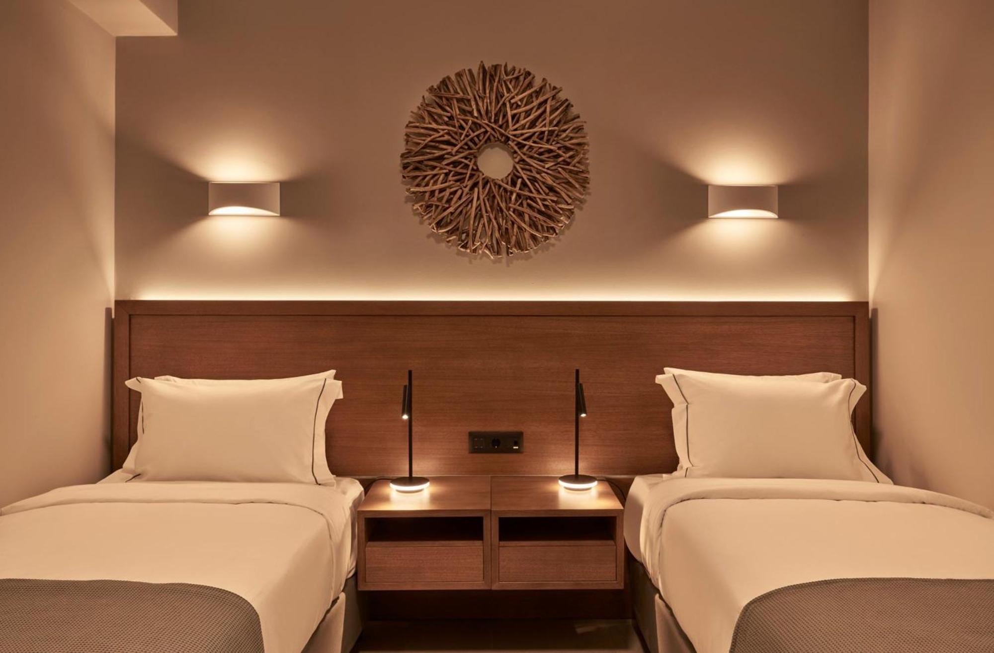 Beachfront Alassa Villas With Private Pools Kotronion  外观 照片