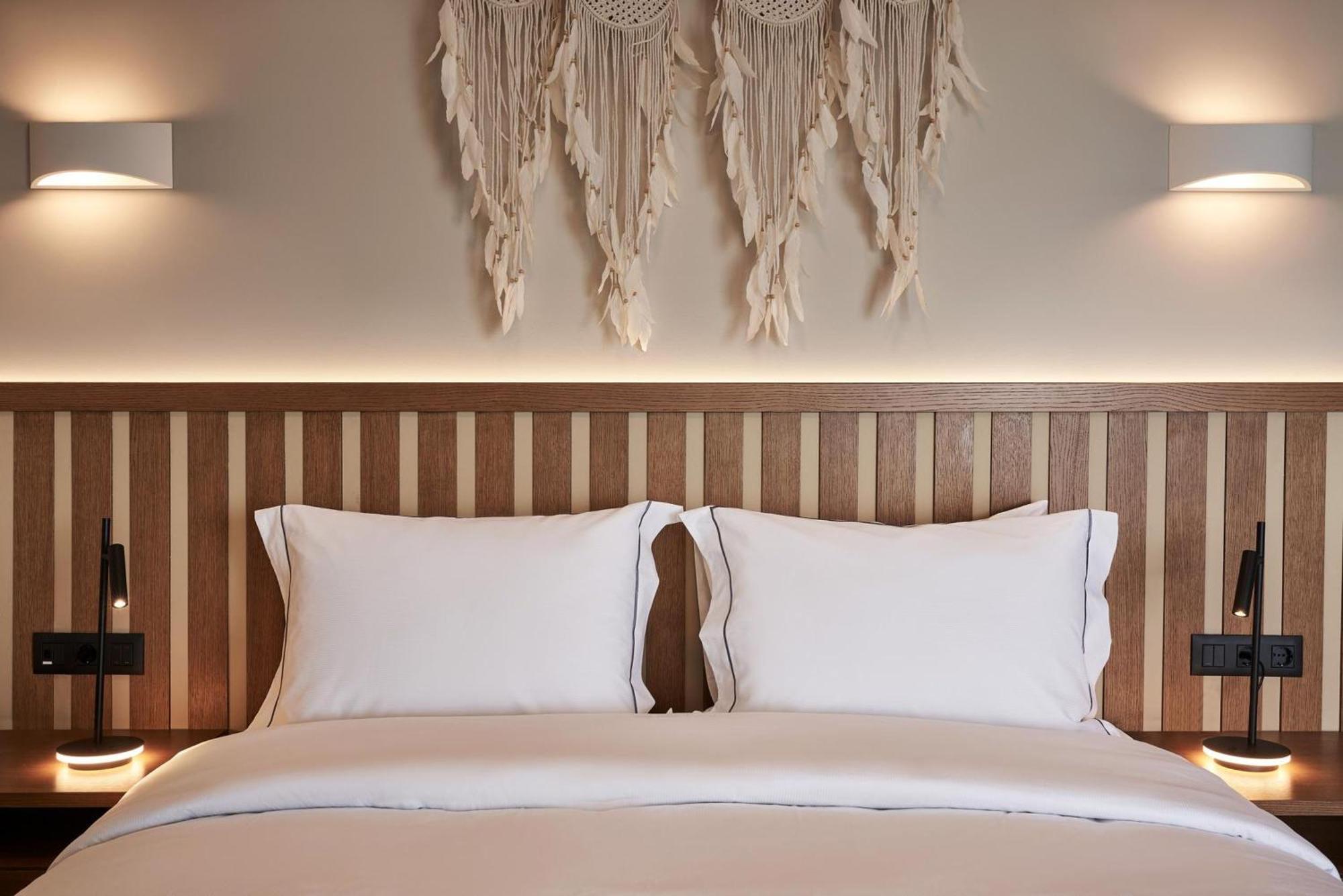 Beachfront Alassa Villas With Private Pools Kotronion  外观 照片