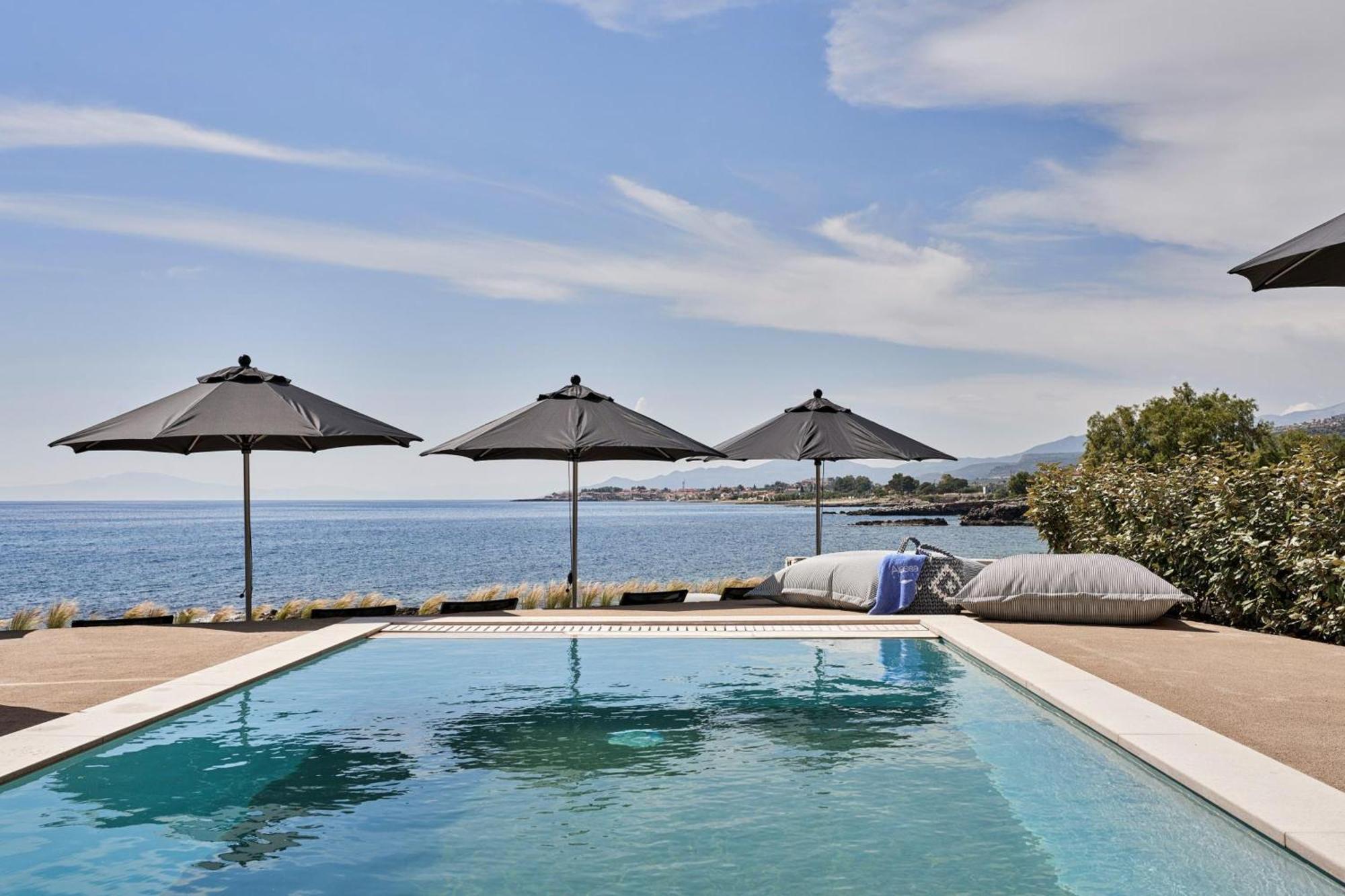 Beachfront Alassa Villas With Private Pools Kotronion  外观 照片