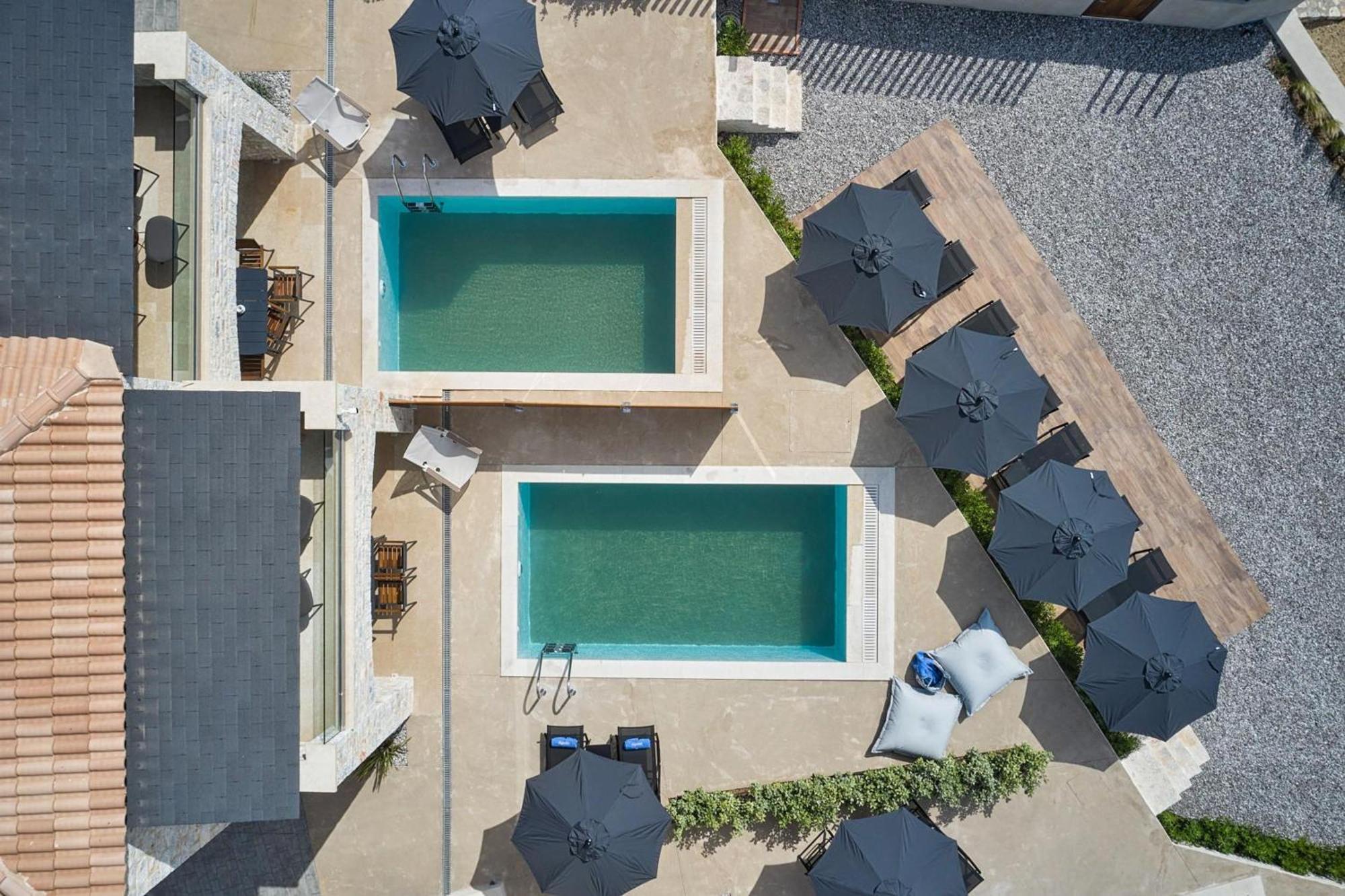 Beachfront Alassa Villas With Private Pools Kotronion  外观 照片