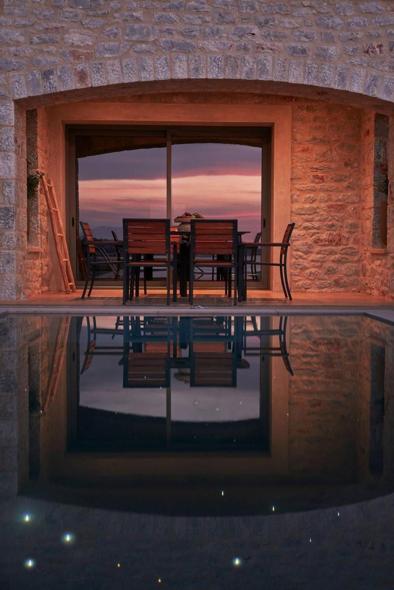 Beachfront Alassa Villas With Private Pools Kotronion  外观 照片
