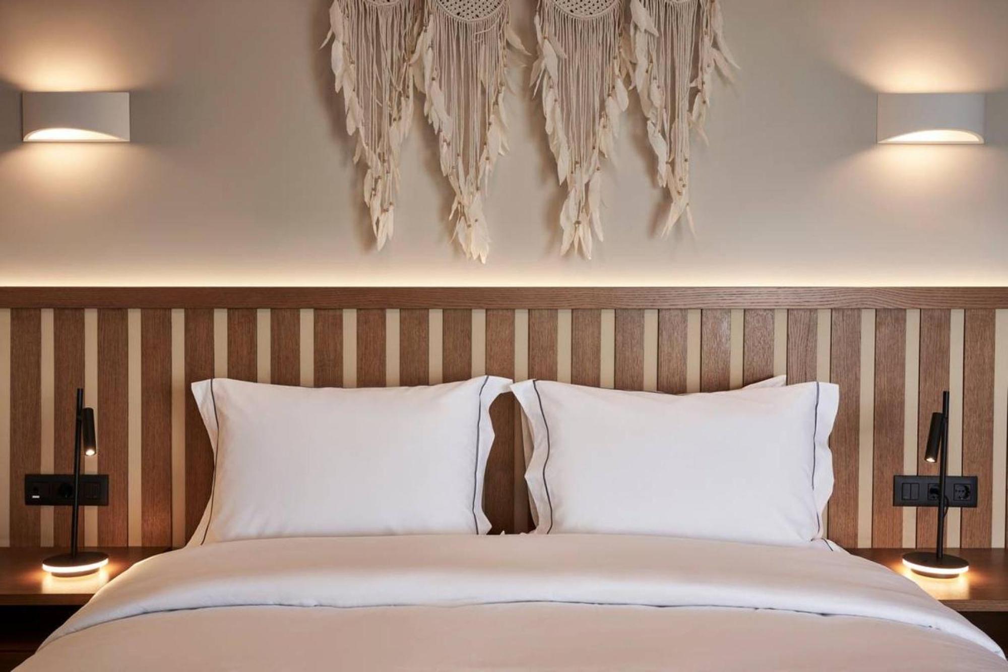 Beachfront Alassa Villas With Private Pools Kotronion  外观 照片