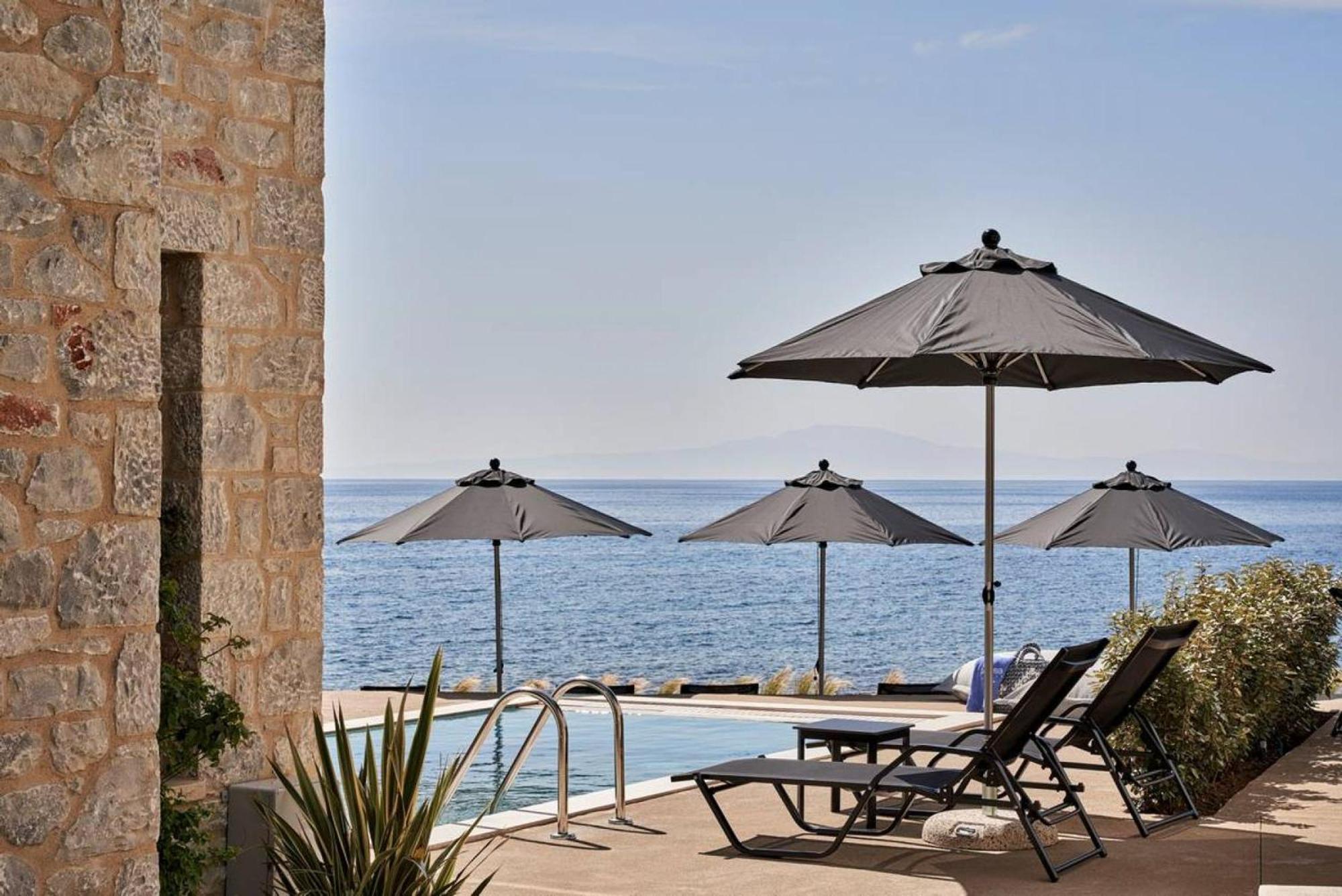 Beachfront Alassa Villas With Private Pools Kotronion  外观 照片