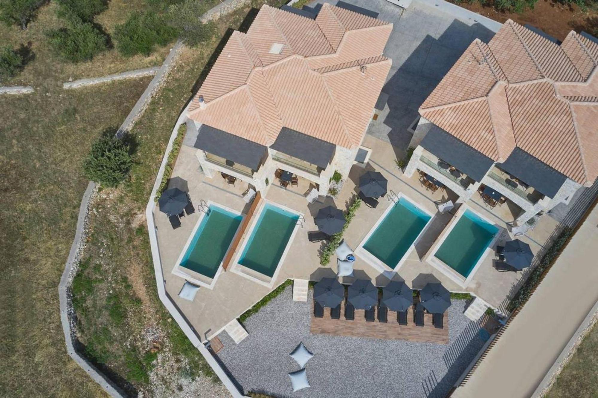Beachfront Alassa Villas With Private Pools Kotronion  外观 照片